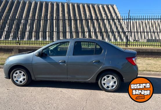 Autos - Renault Logan 2019 GNC 69000Km - En Venta