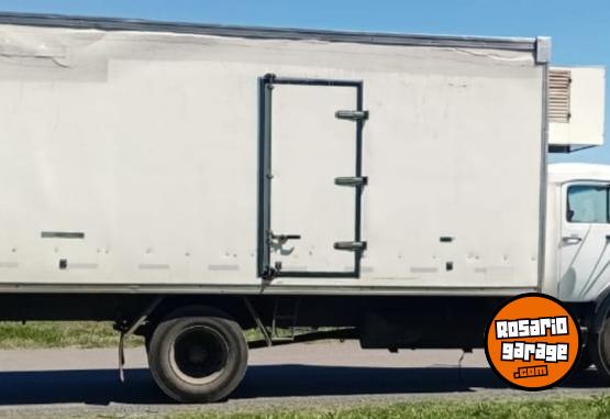 Camiones y Grúas - Mercedes benz 1518 año 1980 - En Venta