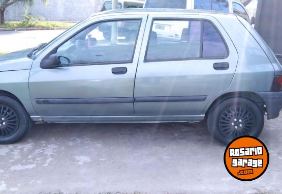 Autos - Renault Clio 1998 Diesel 270000Km - En Venta