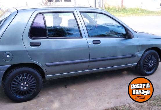Autos - Renault Clio 1998 Diesel 270000Km - En Venta