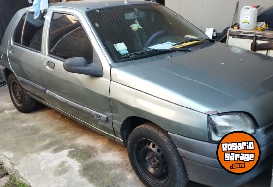 Autos - Renault Clio 1998 Diesel 270000Km - En Venta