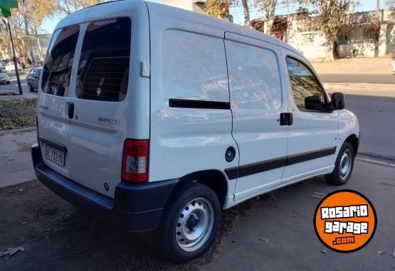 Utilitarios - Peugeot PARTNER CONFORT 1.6 HDI 2021 Diesel 55000Km - En Venta