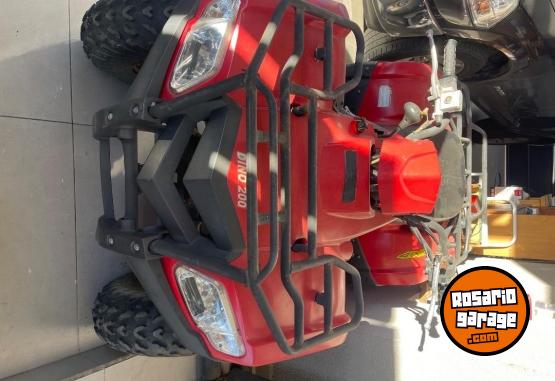 Cuatris y UTVs - Otra marca Parrillero 2013  4000Km - En Venta