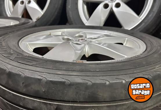 Accesorios para Autos - Llantas R16 Renault Megane/Fluence - En Venta