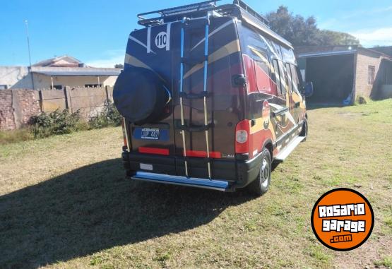 Utilitarios - Renault Master 2011 Diesel 240000Km - En Venta