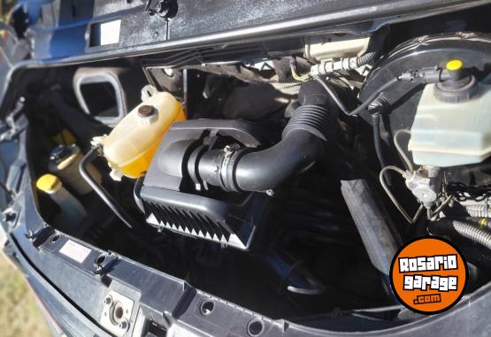 Utilitarios - Renault Master 2011 Diesel 240000Km - En Venta