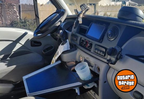 Utilitarios - Renault Master 2011 Diesel 240000Km - En Venta