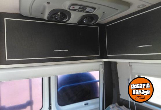 Utilitarios - Renault Master 2011 Diesel 240000Km - En Venta