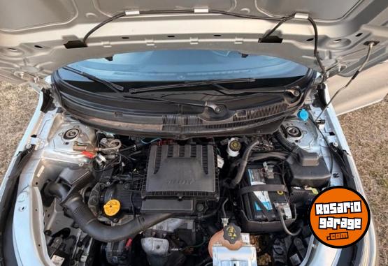 Autos - Fiat Cronos 2023 GNC 60000Km - En Venta
