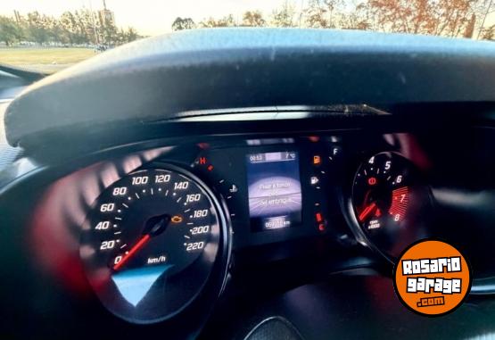 Autos - Fiat Cronos 2023 GNC 60000Km - En Venta