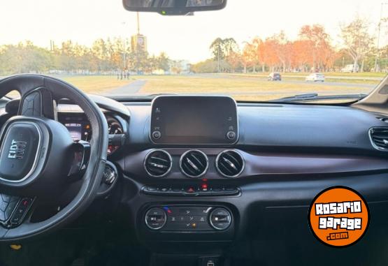 Autos - Fiat Cronos 2023 GNC 60000Km - En Venta