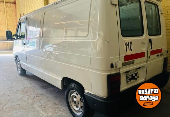 Utilitarios - Renault Trafic 2002 Diesel 50000Km - En Venta