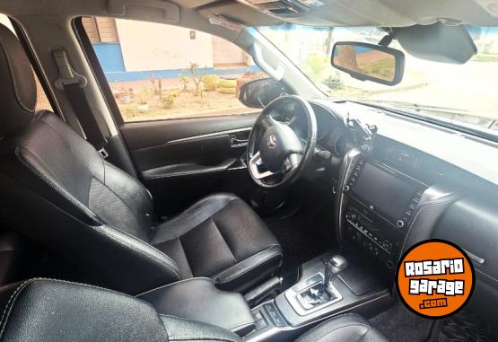 Camionetas - Toyota SW4 2021 Diesel 132000Km - En Venta