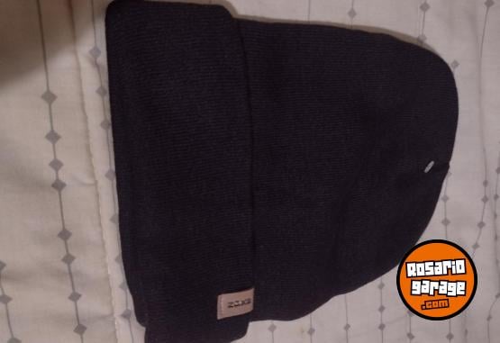 Indumentaria - Gorros de lana - En Venta