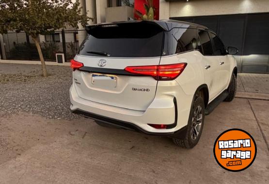 Camionetas - Toyota Sw4 Diamond 2023 Diesel 69000Km - En Venta