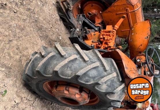 Camiones y Gr�as - Tractor Fiat 450 en Muy Buen Estado - En Venta