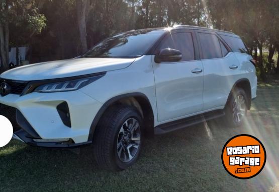 Camionetas - Toyota Sw4 Diamond 2022 Diesel 40000Km - En Venta