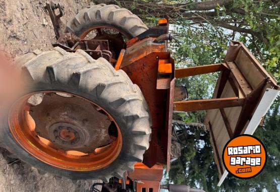 Camiones y Grúas - Tractor Zanello UP 100 - En Venta