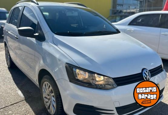 Autos - Volkswagen Suran Comfortline 2017 Nafta 129000Km - En Venta