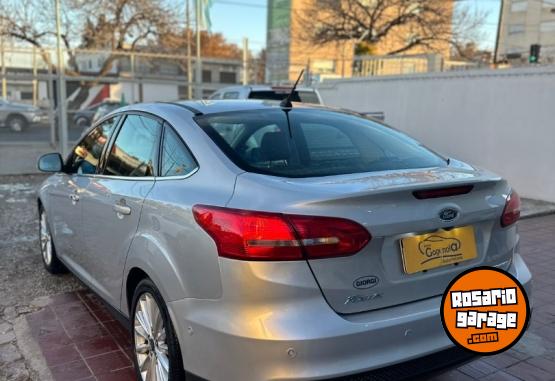 Autos - Ford Focus titanium power 2017 Nafta 110000Km - En Venta