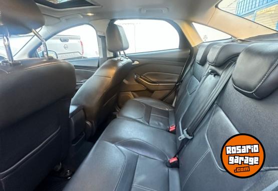 Autos - Ford Focus titanium power 2017 Nafta 110000Km - En Venta