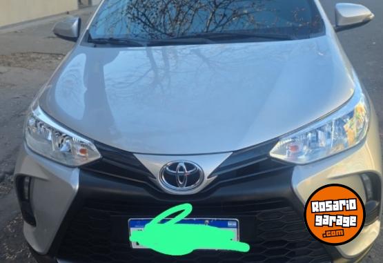 Autos - Toyota YARIS XS  5 PUERTAS 2022 Nafta 54500Km - En Venta