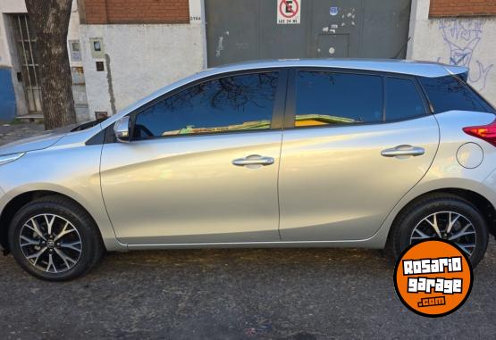 Autos - Toyota YARIS XS  5 PUERTAS 2022 Nafta 54500Km - En Venta
