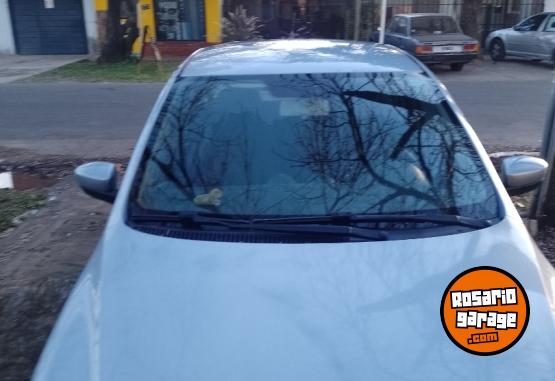 Autos - Volkswagen Gol trend 3p haigline 2015 Nafta 250000Km - En Venta