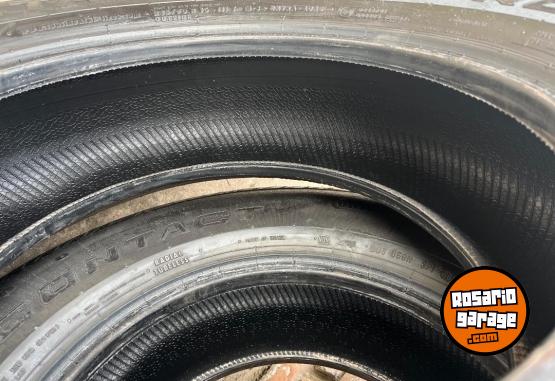 Accesorios para Autos - Cubiertas 245/70/16 Continental en muy buen estado - En Venta