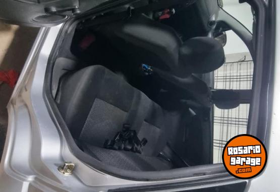 Autos - Ford Fiesta 2006 Nafta 105000Km - En Venta