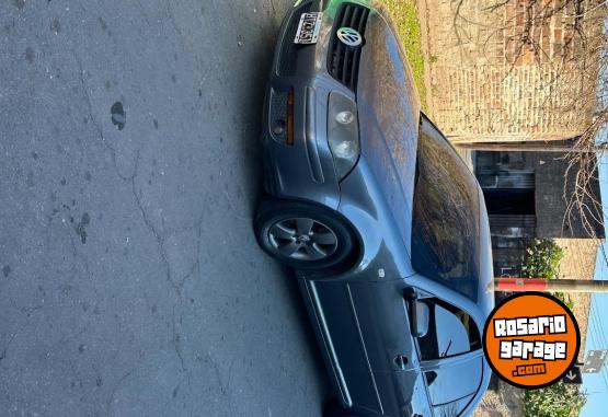 Autos - Volkswagen Bora 2.0 2009 Nafta 180000Km - En Venta