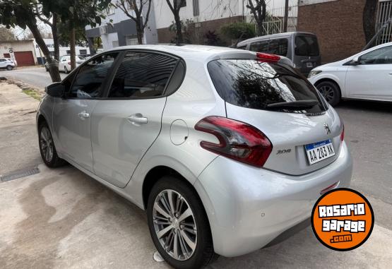 Autos - Peugeot 208 2016 Nafta 76000Km - En Venta