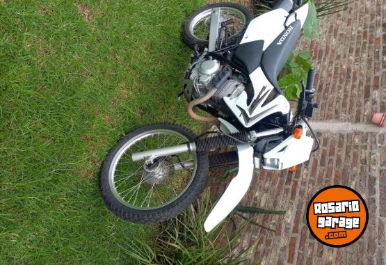 Motos - Honda Tornado 250 2017 Nafta 26000Km - En Venta
