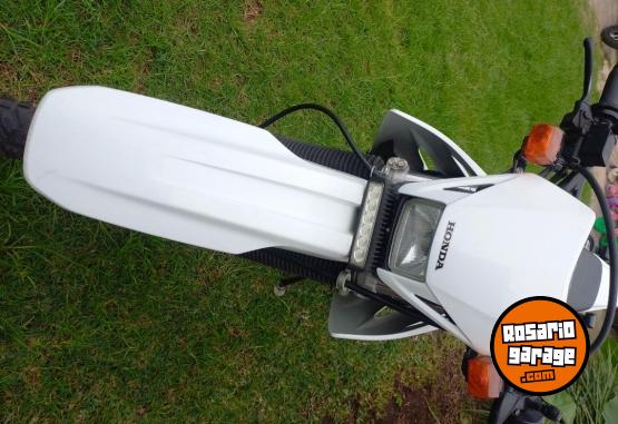 Motos - Honda Tornado 250 2017 Nafta 26000Km - En Venta