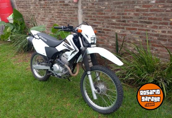 Motos - Honda Tornado 250 2017 Nafta 26000Km - En Venta