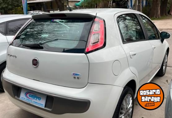 Autos - Fiat PUNTO ESSENSE 1.6 2014 Nafta 155000Km - En Venta