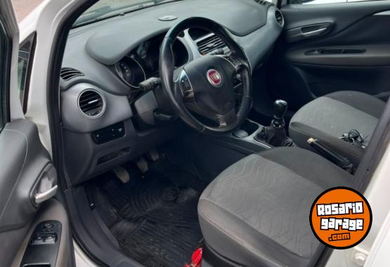 Autos - Fiat PUNTO ESSENSE 1.6 2014 Nafta 155000Km - En Venta