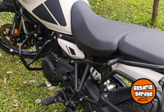 Motos - Royal Enfield 450 2025 Nafta 4200Km - En Venta