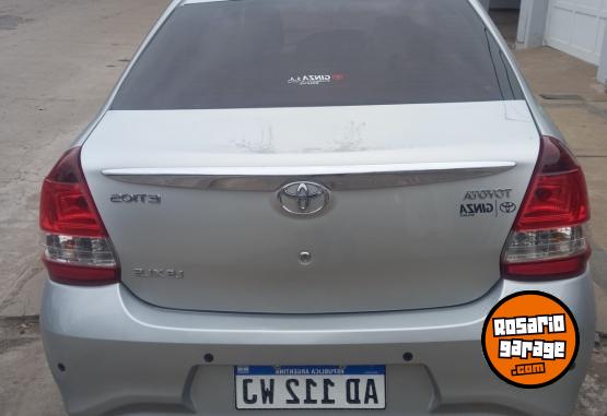 Autos - Toyota Etios xls sedan 1 A GTIA 2018 Nafta 88800Km - En Venta