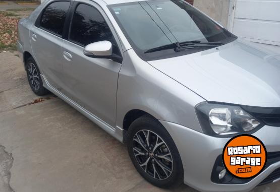 Autos - Toyota Etios xls sedan 1 A GTIA 2018 Nafta 88800Km - En Venta