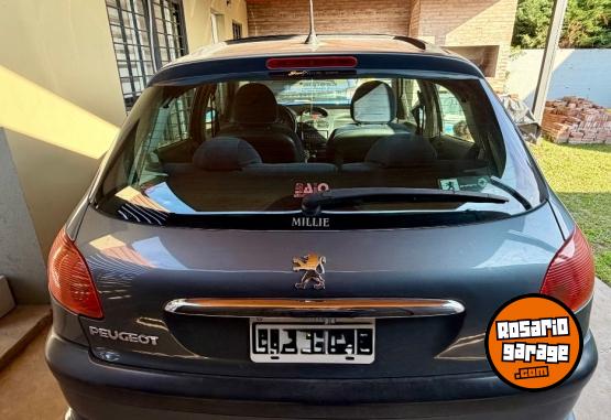 Autos - Peugeot 206 XT 1.6 2005 Nafta 152000Km - En Venta