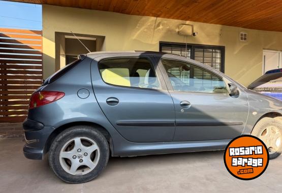 Autos - Peugeot 206 XT 1.6 2005 Nafta 152000Km - En Venta