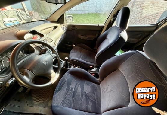 Autos - Peugeot 206 XT 1.6 2005 Nafta 152000Km - En Venta