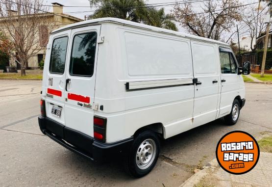 Utilitarios - Renault Trafic 2002 Diesel 400Km - En Venta