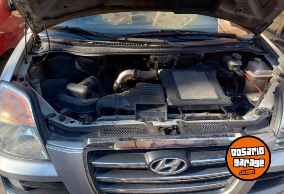 Utilitarios - Hyundai H1 2007 Diesel 420000Km - En Venta