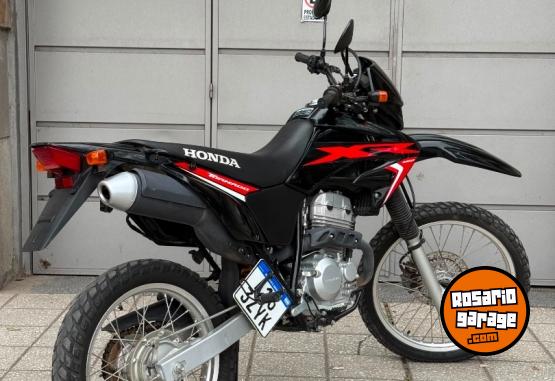 Motos - Honda Tornado 250 2022 Nafta 11470Km - En Venta