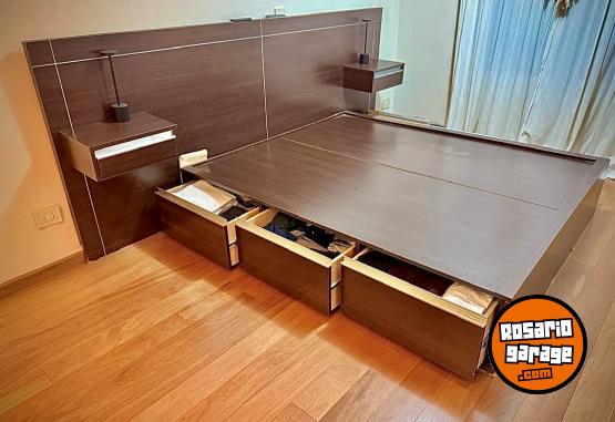 Hogar - CAMA QUEEN CON 6 CAJONES + RESPALDAR + MESAS DE LUZ + COLCHÓN - En Venta