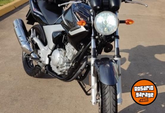 Motos - Yamaha YBR 250 2015 Nafta 36000Km - En Venta