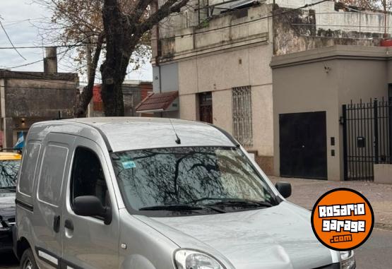 Utilitarios - Renault Kangoo 2018 Nafta 170000Km - En Venta
