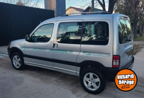 Utilitarios - Peugeot Partner 2018 Diesel 114000Km - En Venta